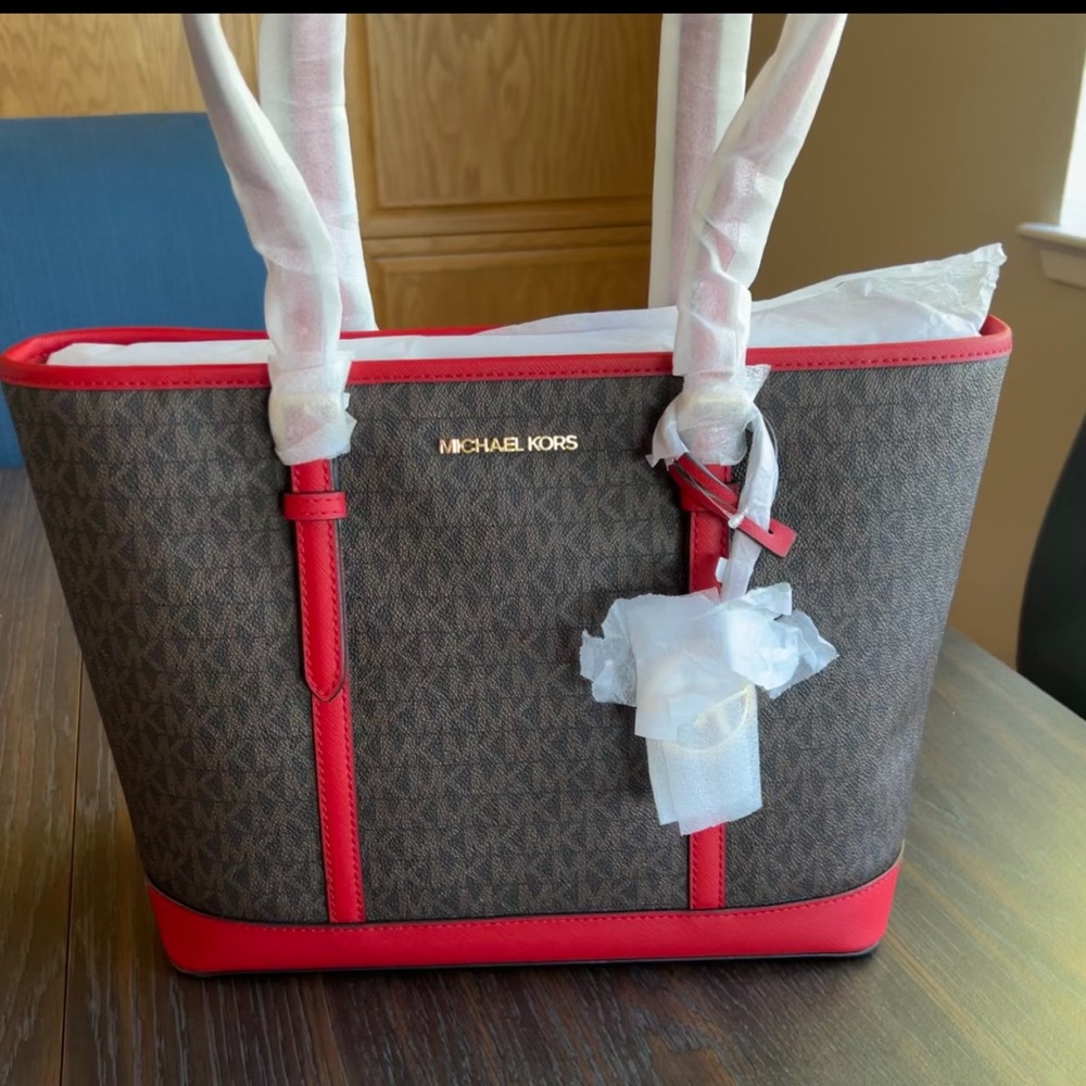 BRAND NEW Michael Kors Shoulder Tote